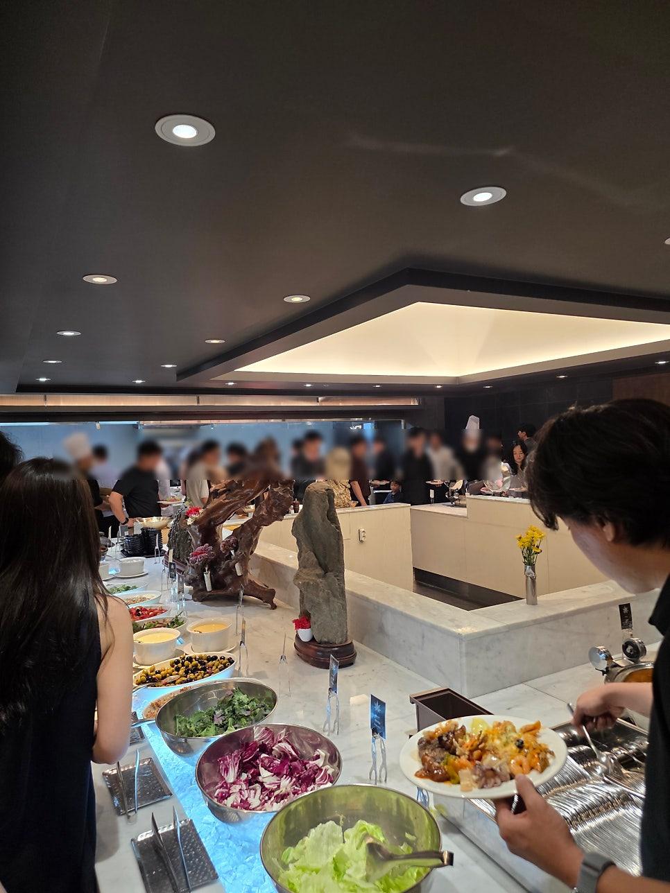 아름답게 빛나는 웨딩홀