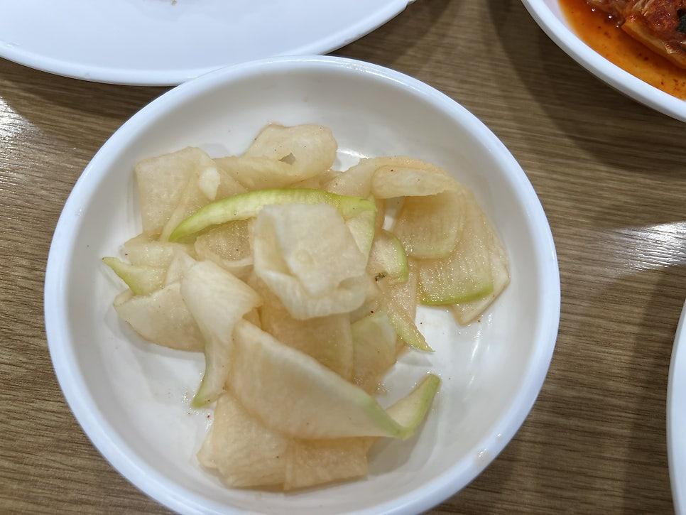 만족스러운 식사를 마치고 나오며 마지막으로 남긴 진미 평양냉면 외부 전경