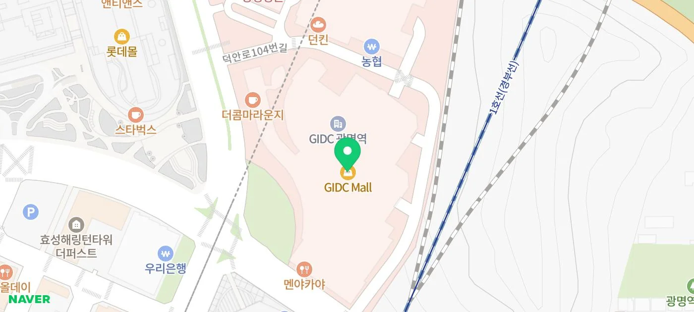 탁 트인 시야로 길 찾기가 수월한 CGV 광명역점 매표소 로비