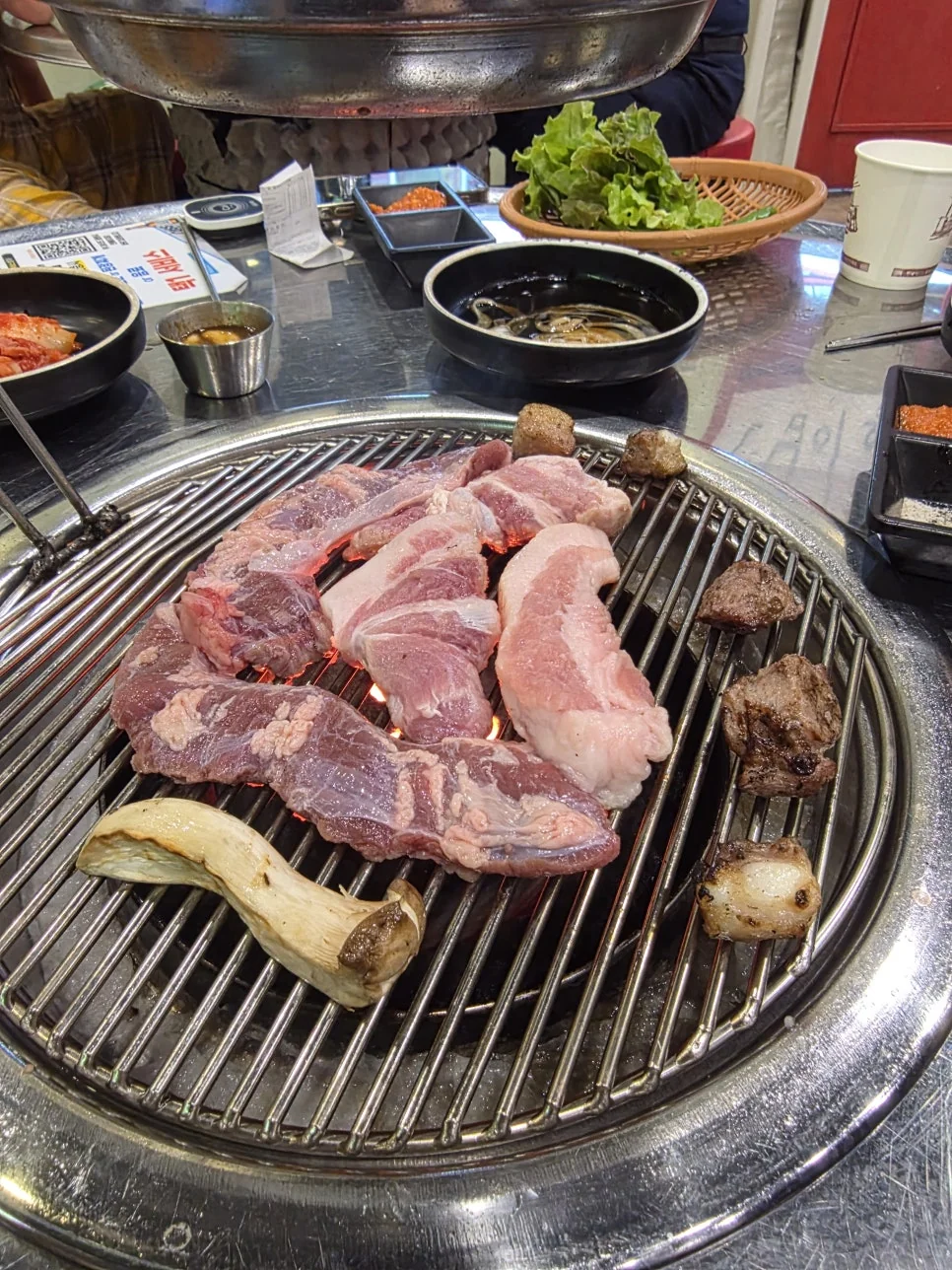달아오른 연탄불 세팅