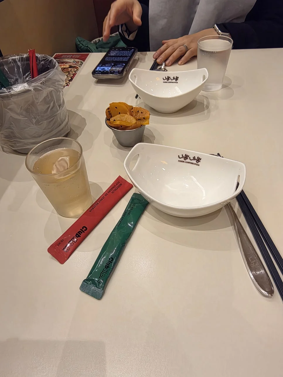 매일 꾸준히 챙겨 먹는 다이어트 보조제