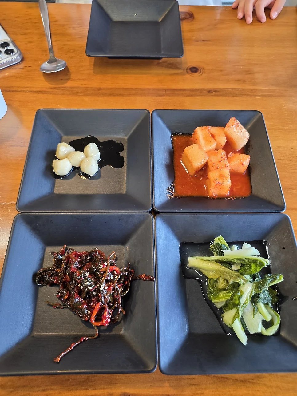 영종설반 기본 반찬 1